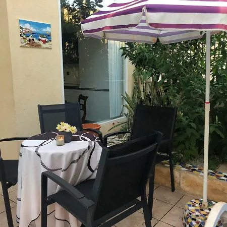 Party Only Gay, Privata Sliema.