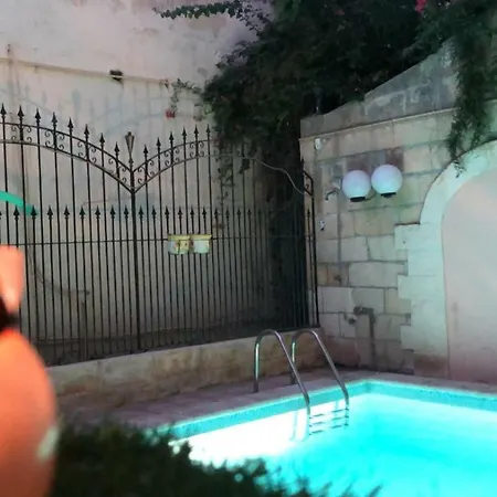 Semesterbostad Party Only Gay, Privata Sliema. Sliema