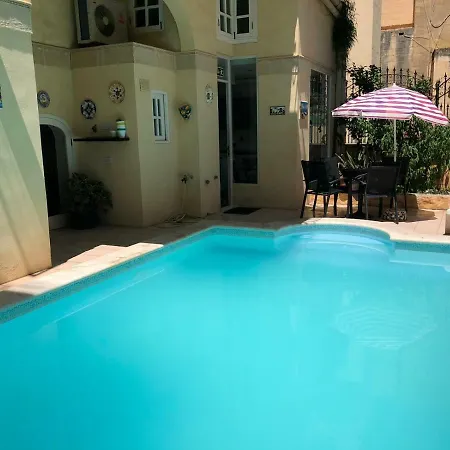 Party Only Gay, Privata Sliema. Holiday home Sliema