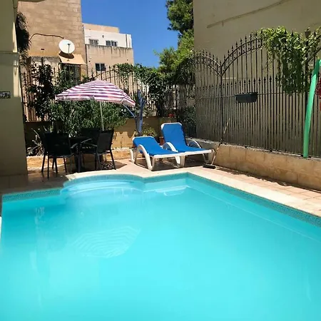 Party Only Gay, Privata Sliema. Holiday home