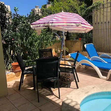 Ferienhaus Party Only Gay, Privata Sliema.